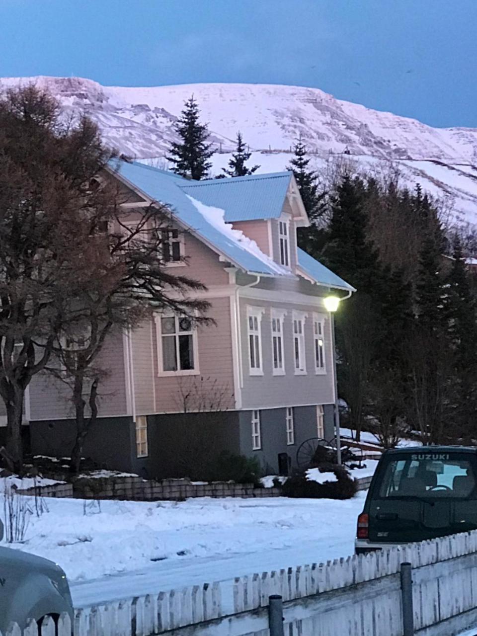 10B Gamla Laeknishusith Hg15108 Hotel Saudarkrokur Exterior photo